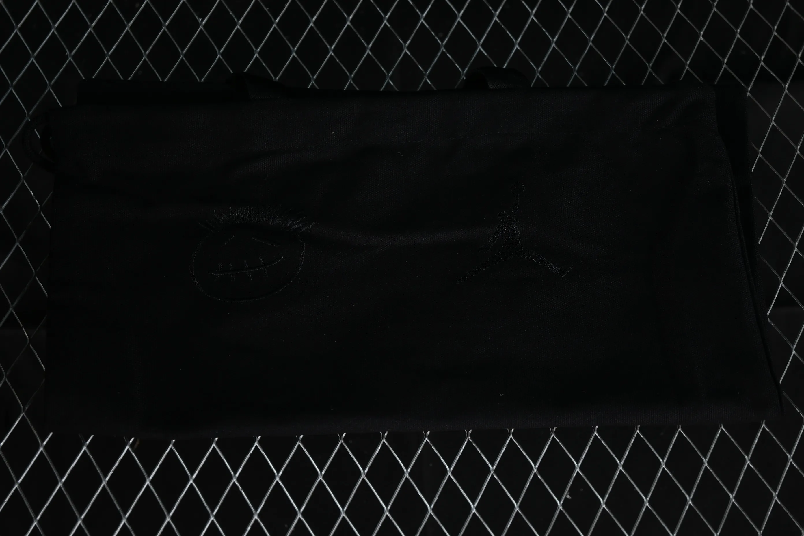 All categories Air Jordan Jordan series basketball shoes Air Jordan 1 Low LW version Travis Scott x Jordan Cut The Check AJ1 Joe 1 hook and loop fashion basketball shoes FZ8117-200